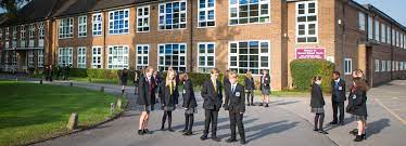 Queens' School